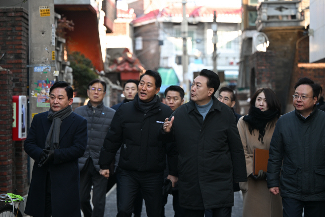 도심 주택공급 현장 방문한 윤석열 대통령