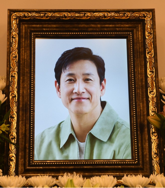 서울대학교병원 장례식장에 마련된 고 이선균의 빈소