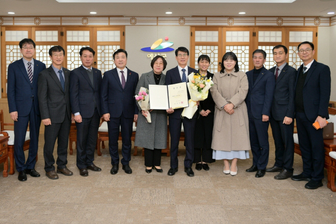 예산군, 제24대 김성균 부군수 이임