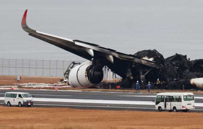 JAPAN-AIRPORT/FIRE-JAPA