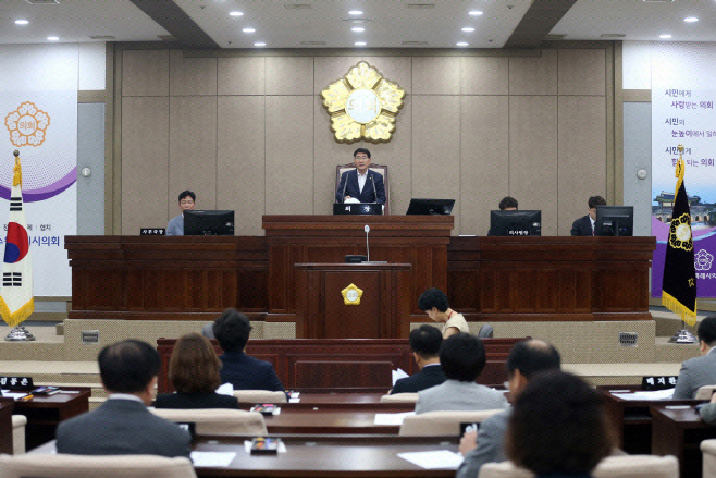 수원특례시의회 임시회 장면