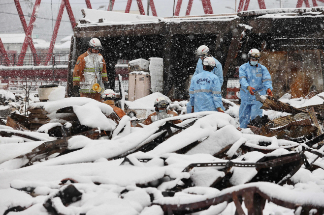 JAPAN-QUAKE <YONHAP NO-3924> (AFP)