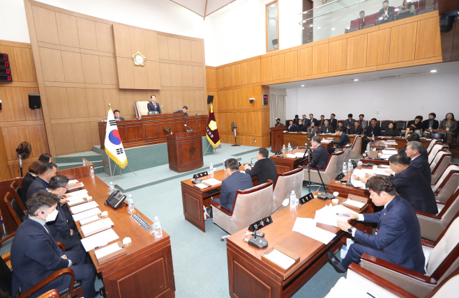 임시회 개회