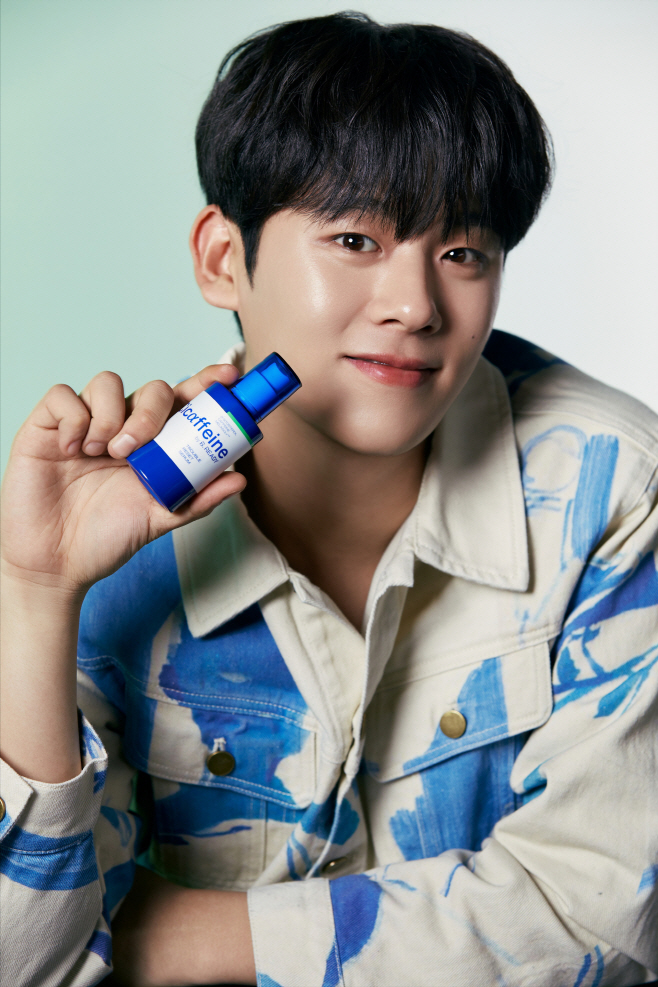 [비레디] 시카페인 트러블 리셋 세럼 모델컷