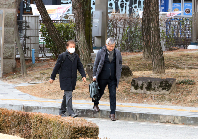 김수현 청와대 전 정책실장 검찰 조사