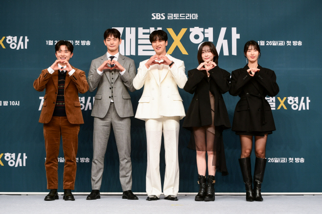 김신비 강상준 안보현 박지현 정가희 (1)