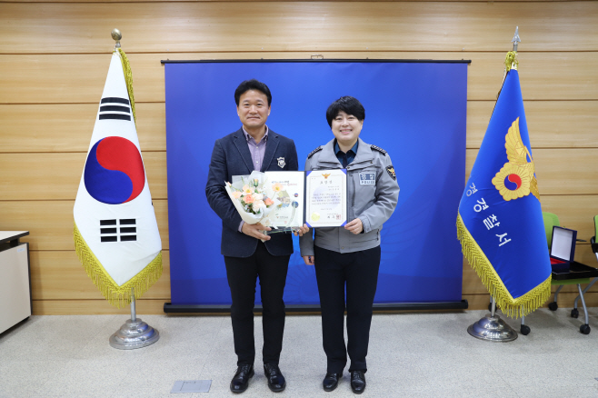 베스트심사관 표창 수여 사진 1