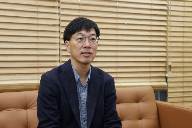 김정 한국과학기술원 교수