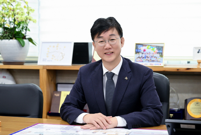 이민근
