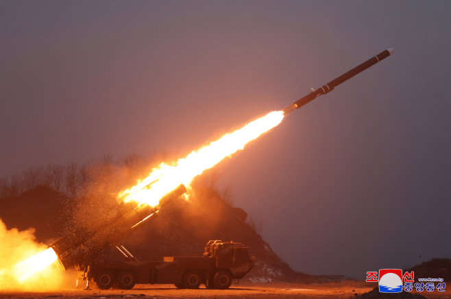 북한, 순항미사일 '화살-2형' 발사