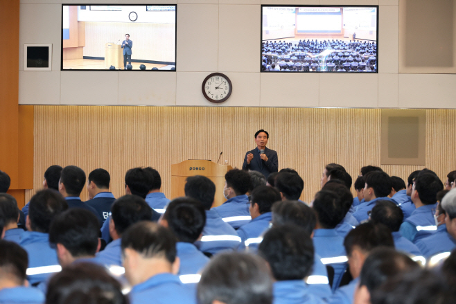 1. 김규석 대구지방고용노동청장 강연사진(1) (6)
