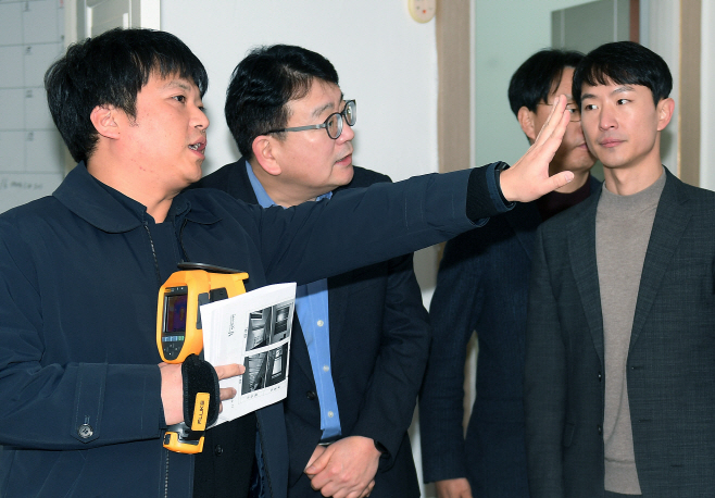 최남호 차관 저소득층에너지효율개선사업 현장 방문