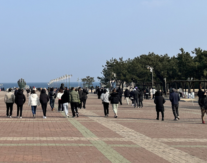 설 연휴를 맞아 많은 관광객들이 찾고 있는 호미곶/포항시