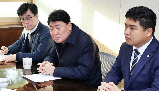 왼쪽부터 의왕시의회 김태흥,서창수,한채훈 의원