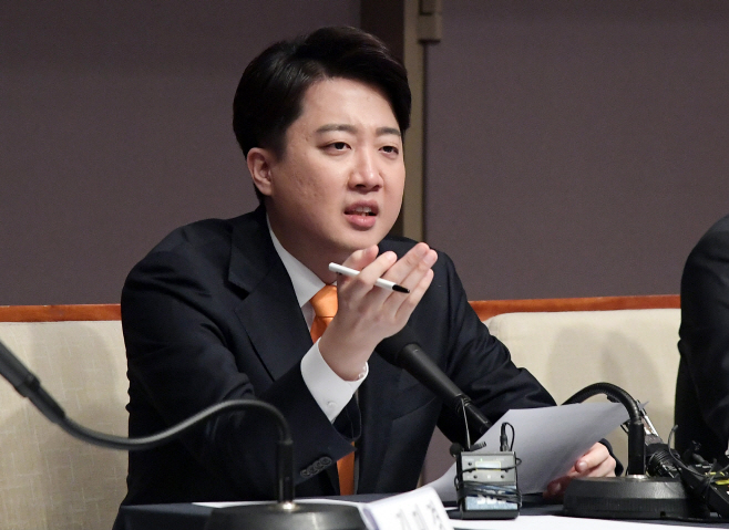 [포토] 관훈토론회 기조연설하는 이준석 개혁신당 공동대표