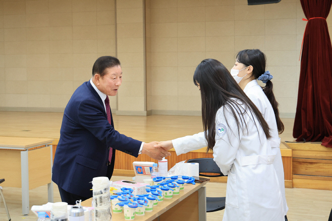 함안군 방과후 돌봄시설 구강검진 의료봉사 실시