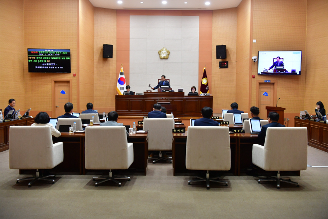 제281회 임시회 2차 본회의 전경 (1)