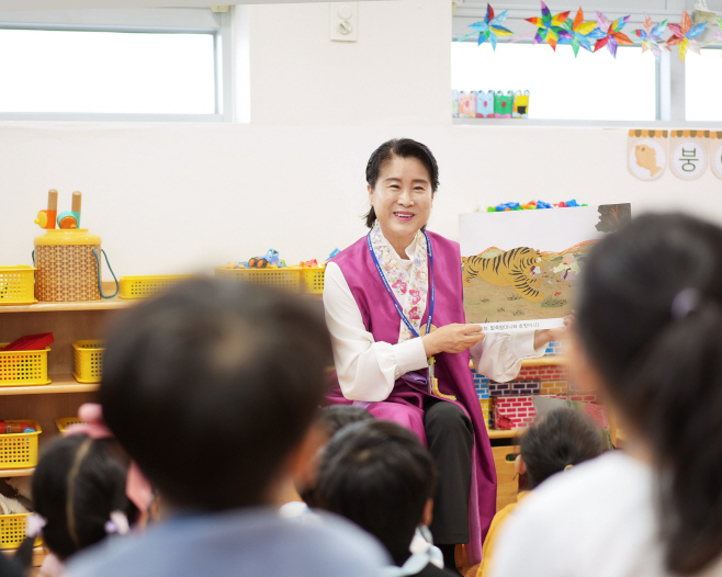 붙임1.임혜숙 이야기할머니 활동사진(13기, 인천)