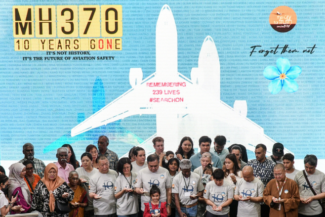 MALAYSIA MH370 REMEMBRANCE <YONHAP NO-4187> (EPA)