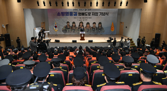JHA_8078