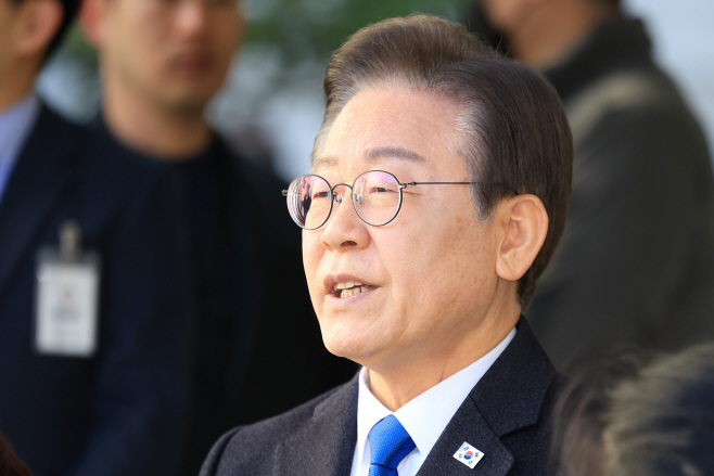 입장 밝히는 이재명 대표