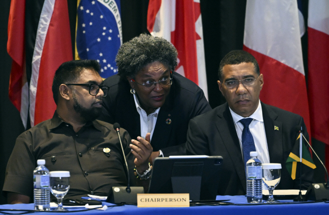 아이티 폭력사태 논의하는 카리브 정상들