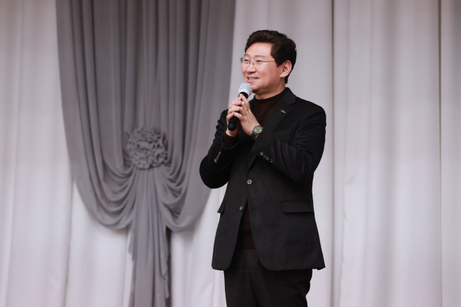 이상일