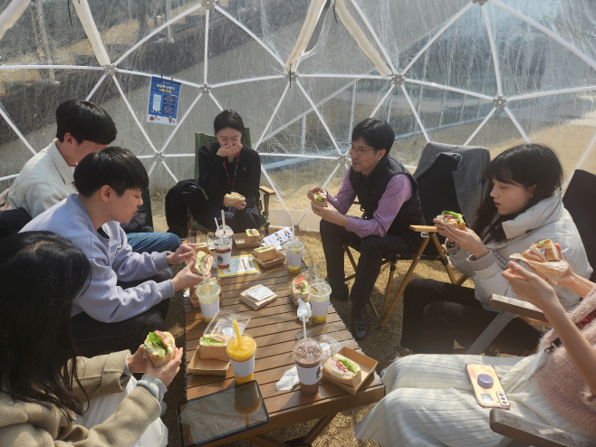 군포한카페에서브라운백미팅