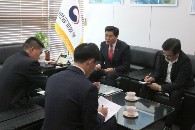 (사진1) 중국 주광주 총영사 접견