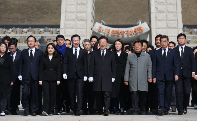 광주 찾은 이재명 대표<YONHAP NO-2770>