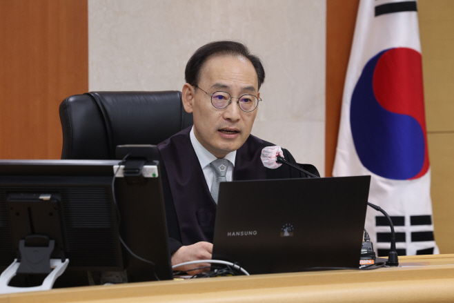 서울중앙지방법원장, 장기미제사건 첫 직접 재판
