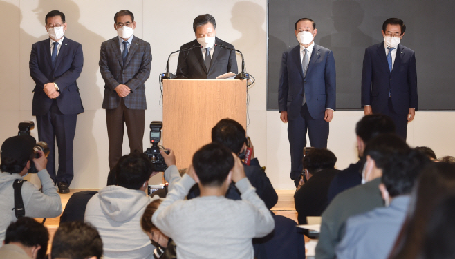 [포토] 제빵공장 사고 사과하는 SPC허영인 회장