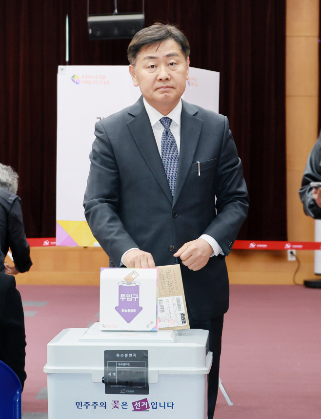 2024-04-05 제22대 국회의원선거 사전투표 (12)