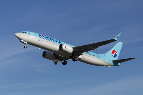 Korean Air 737-8