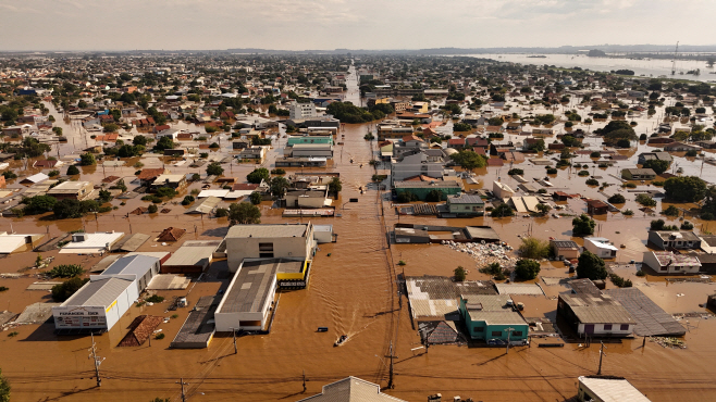 BRAZIL-RAINS/ <YONHAP NO-3038> (REUTERS)