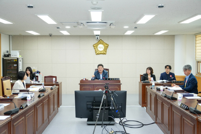 APEC 특위 5월 간담회 사진