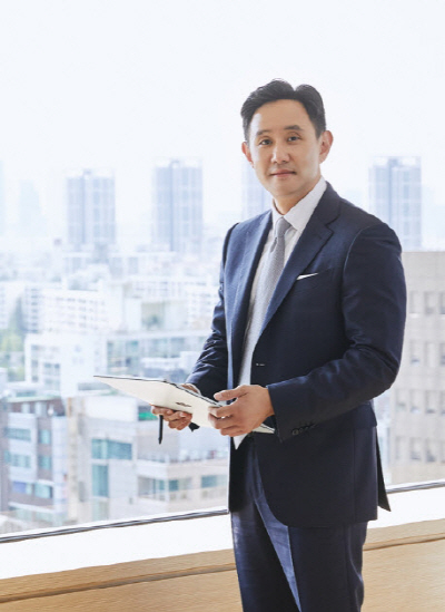 최윤범