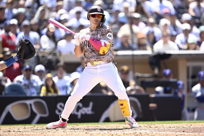 BASEBALL-MLB-SD-LAD/