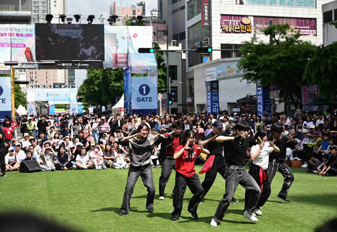 축제사진(파워풀k-댄스파이터)