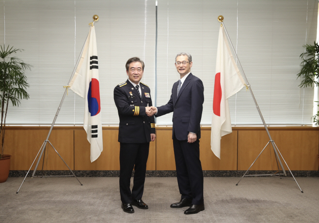 윤희근 경찰청장, 일본 경찰청 장관 만남