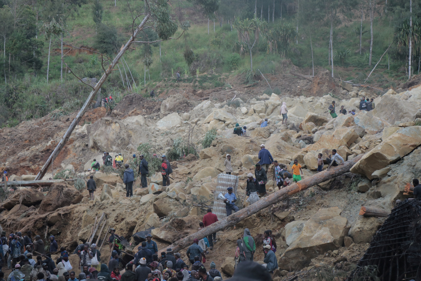 PAPUA-LANDSLIDE/