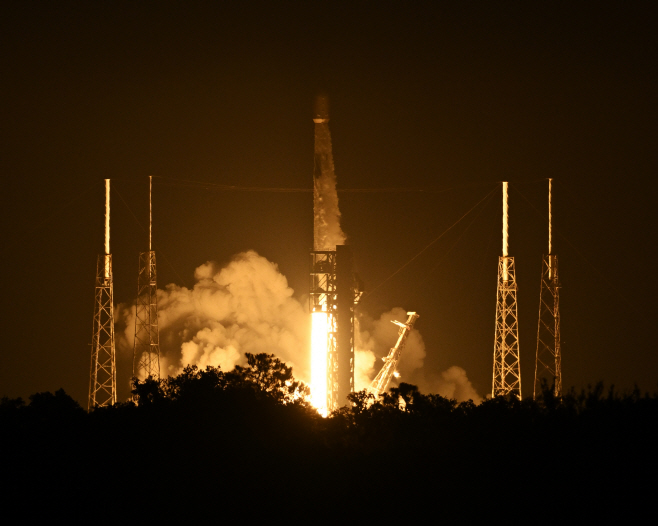 SPACEX STARLINK LAUNCH <YONHAP NO-3249> (UPI)