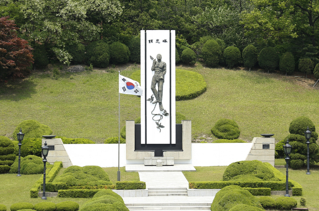 복지정책과-수정구 태평4동 산 47-1 현충탑 경내
