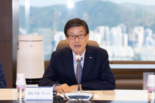 윤진식