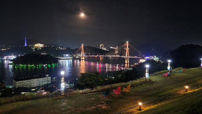 남산공원 야경