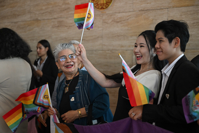 THAILAND-POLITICS-MARRIAGE-LGBTQ <YONHAP NO-3844> (AFP)