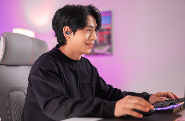 [사진자료] INZONE Buds 연출컷(1)