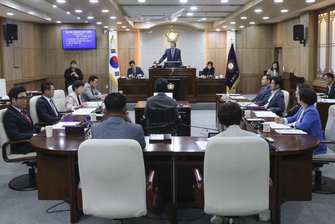 제304회 제1차 정례회 사진-1