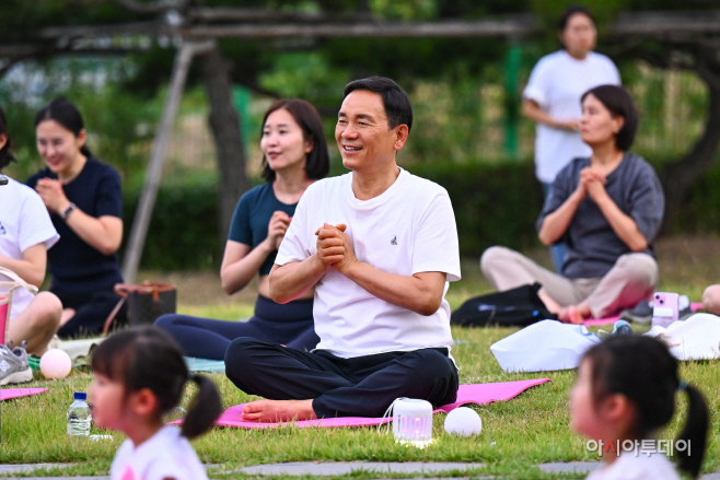 강남유닉투어 '별빛요가'