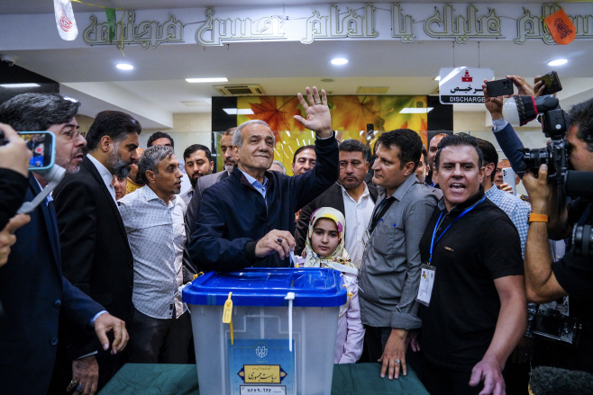 Iran Election <YONHAP NO-0764> (AP)